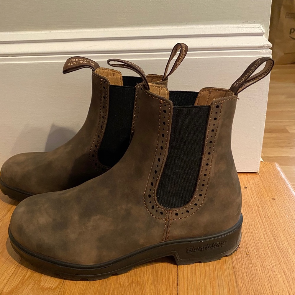 Blundstone Chelsea Boots women’s size 7